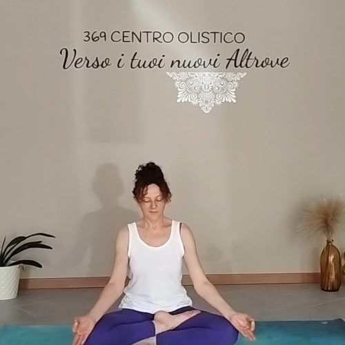 Ardha padmasana